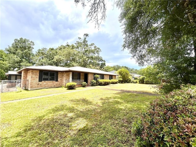 1113 Carre Dr W, Mobile, AL 36618 - ranch-style home with brick siding