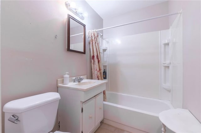 full bathroom featuring tile patterned floors, vanity, shower / bath combination with curtain, and toilet