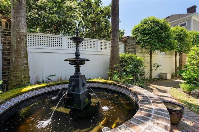 251 Georgia Ave S, Mobile, AL 36604 - view of community with a small pond and fence
