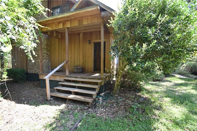 view of outbuilding