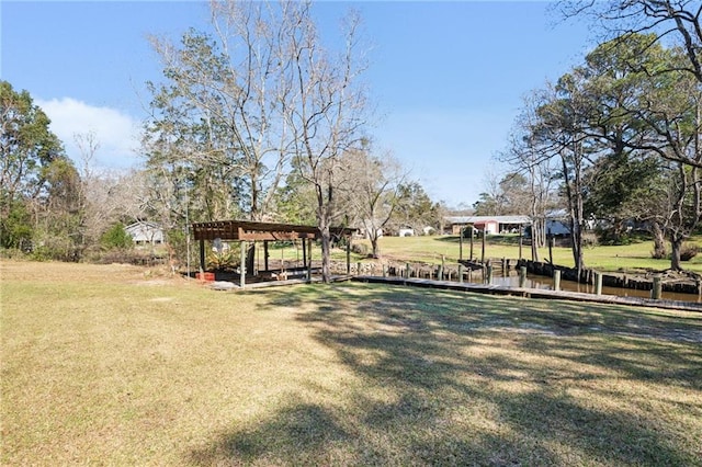 view of yard featuring a pergola