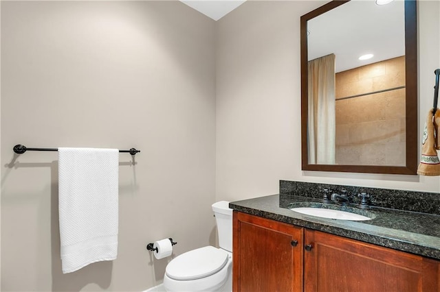 18269 Colony Dr Unit 405, Fairhope, AL 36532 - full bath with toilet, vanity, tiled shower, and baseboards