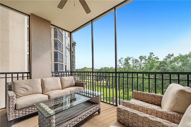 18269 Colony Dr Unit 405, Fairhope, AL 36532 - sunroom featuring a ceiling fan and outdoor lounge area