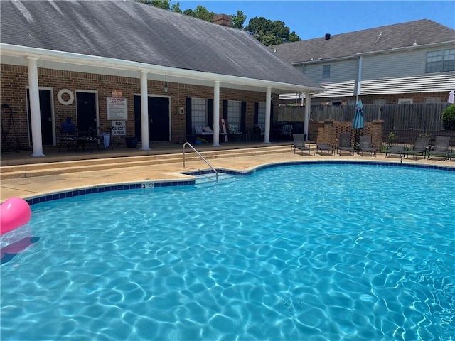 112 Du Rhu Dr Unit 112-H, Mobile, AL 36608 - community pool with a patio area