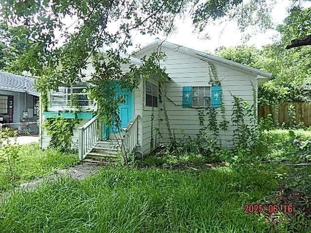 1021 Cherry St, Mobile, AL 36610 - view of front facade