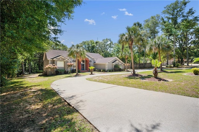 2765 Knollwood Dr, Mobile, AL 36693 - view of front of property featuring concrete driveway and a front yard