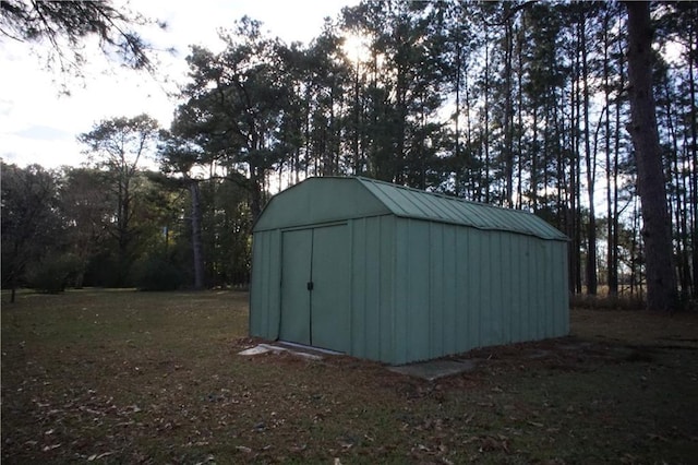 view of outbuilding