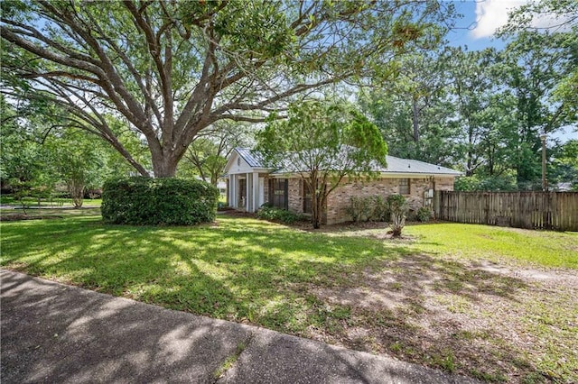2301 Cedar Ky, Mobile, AL 36695 - view of yard