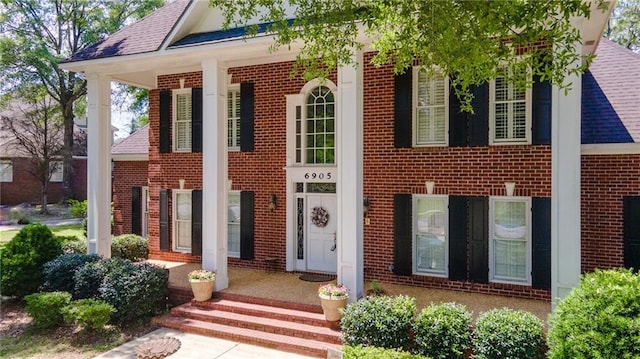 6905 Providence Estates Dr N, Mobile, AL 36695 - greek revival inspired property featuring brick siding and roof with shingles