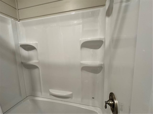 1401 Osprey Ln, Dauphin Island, AL 36528 - full bathroom featuring walk in shower