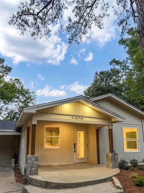 7498 Pinehill Rd, Daphne, AL 36526 - view of front of property with a porch
