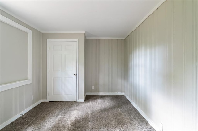 unfurnished bedroom with carpet flooring and ornamental molding