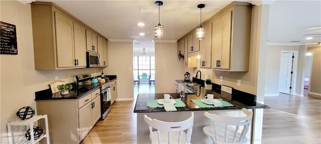 7041 Tierra W, Eight Mile, AL 36613 - kitchen featuring stainless steel appliances, crown molding, a peninsula, light wood-style flooring, and recessed lighting