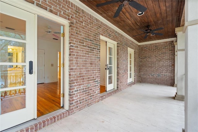 view of patio with ceiling fan and covered porch