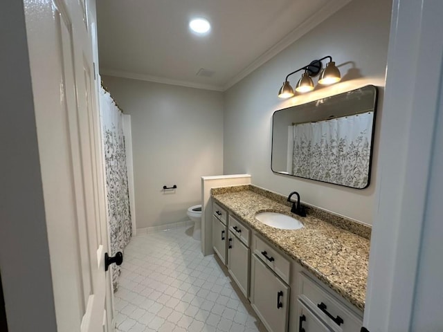 3050 Lacoste Rd, Mobile, AL 36618 - full bath featuring ornamental molding, vanity, toilet, and a shower with curtain
