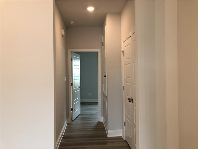 7323 Hawkins Mnr N, Mobile, AL 36695 - corridor featuring baseboards, dark wood-style flooring, and recessed lighting