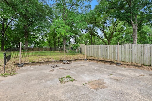 5717 Post Oak Ct, Mobile, AL 36609 - view of patio / terrace