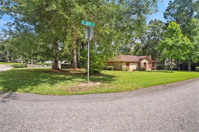 view of front of home with a front lawn