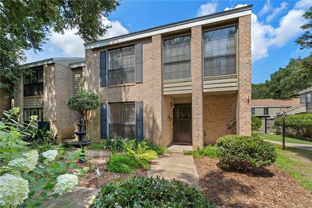 2901 Grant St Unit 601, Mobile, AL 36606 - view of front facade featuring brick siding