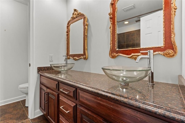 2901 Grant St Unit 601, Mobile, AL 36606 - full bath featuring double vanity and tile patterned flooring