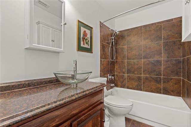 2901 Grant St Unit 601, Mobile, AL 36606 - full bath featuring vanity and shower / bathtub combination