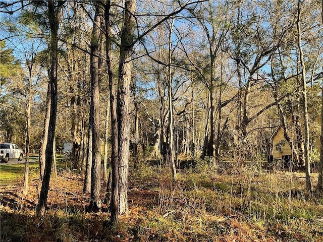 Listing photo 2 for 2725 Lost River Rd, Mobile AL 36605