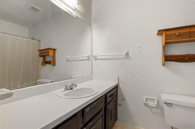 3163 Morgan Rd, Mobile, AL 36605 - bathroom featuring vanity, a shower with curtain, and tile patterned flooring