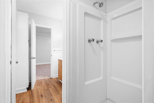 4010 Cresthaven Rd, Mobile, AL 36609 - bathroom featuring wood finished floors and baseboards