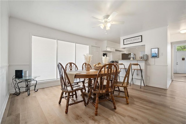 5554 Racine Ave, Mobile, AL 36618 - dining area featuring light wood-type flooring and a ceiling fan