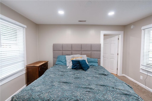 bedroom with carpet flooring