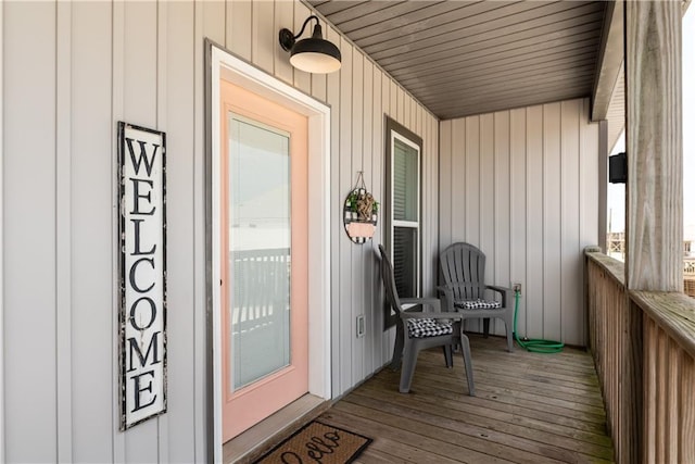 doorway to property featuring a porch