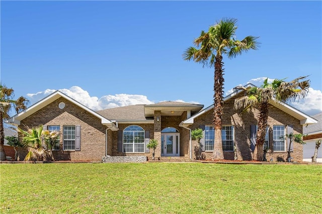 view of front of house with a front lawn