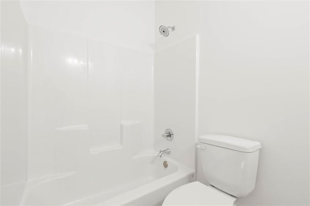 2626 Bridgeview Dr, Dauphin Island, AL 36528 - full bath with toilet and bathtub / shower combination