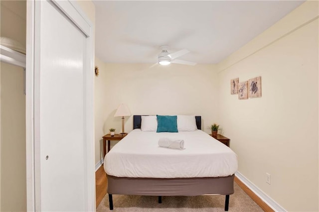 bedroom featuring ceiling fan