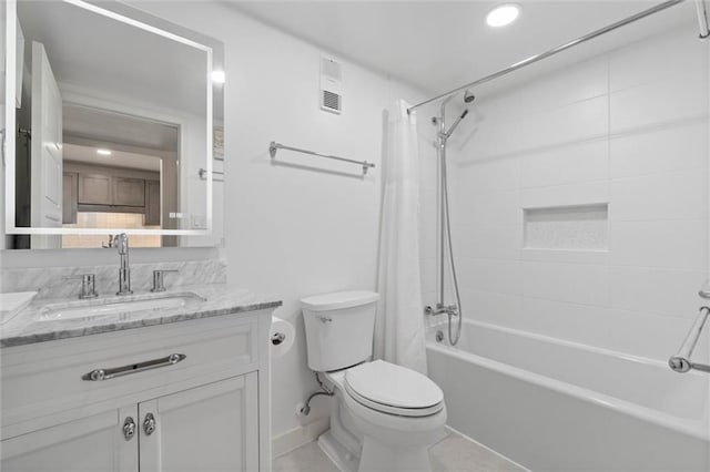 1051 Beach Blvd W Unit 9B, Gulf Shores, AL 36542 - bathroom with shower / tub combo with curtain, vanity, and recessed lighting