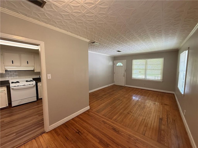 6 Elizabeth Ave, Chickasaw, AL 36611 - unfurnished room featuring crown molding, an ornate ceiling, and hardwood / wood-style flooring