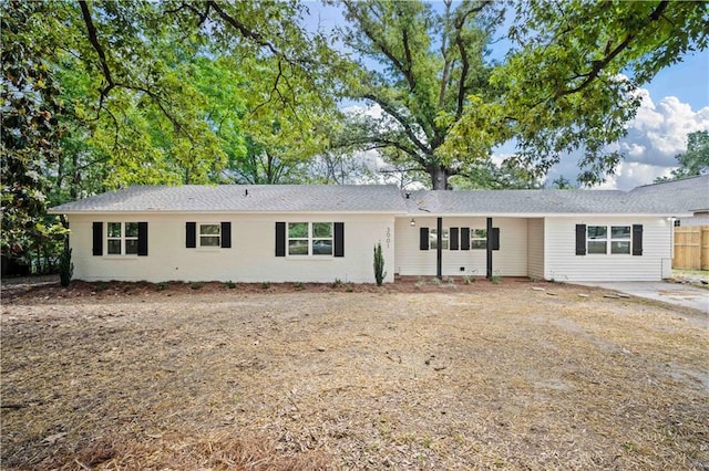 3001 Demetropolis Rd, Mobile, AL 36693 - single story home featuring fence