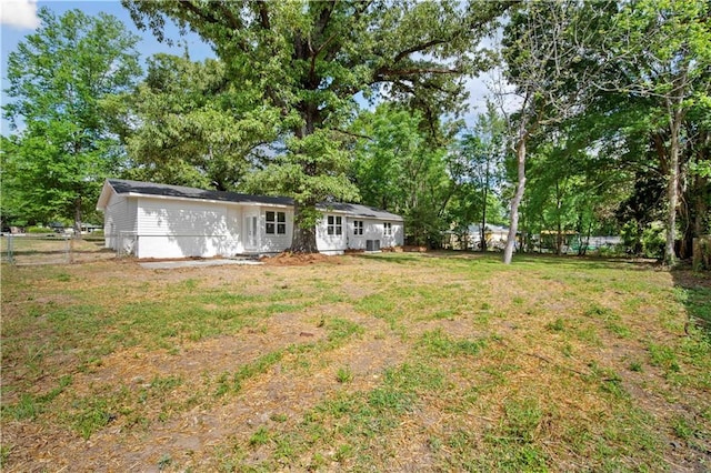 3001 Demetropolis Rd, Mobile, AL 36693 - view of yard featuring fence