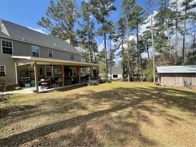 view of yard featuring a patio