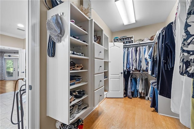 10188 Rosewood Ln, Daphne, AL 36526 - walk in closet featuring light wood-style flooring