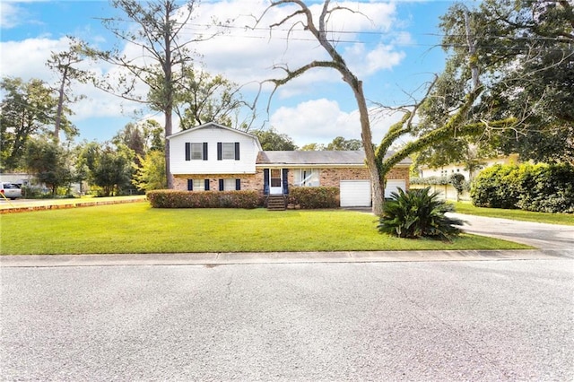 view of front of home with a front yard