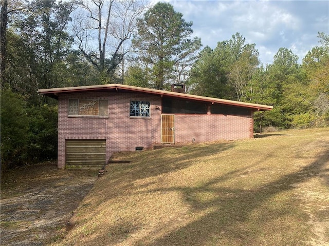 exterior space with a front yard