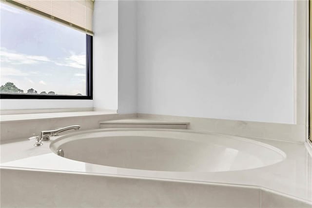 100 Tower Dr Unit 704, Daphne, AL 36526 - bathroom featuring a garden tub