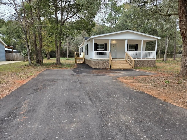 view of front of house featuring covered porch