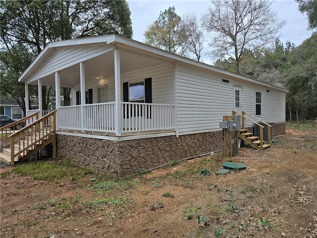 view of front of home featuring a porch