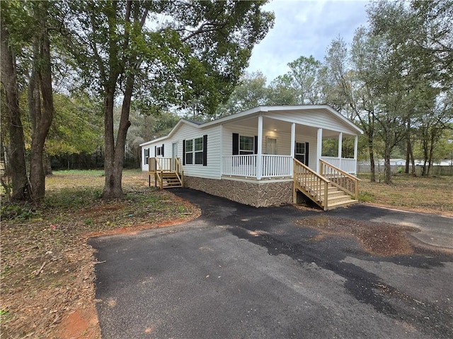 manufactured / mobile home with covered porch