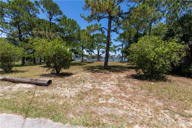 Listing photo 3 for 504 Lemoyne Dr, Dauphin Island AL 36528