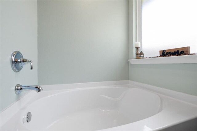 2526 Windmere Dr E, Semmes, AL 36575 - full bath with a tub