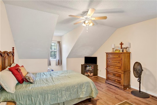 2805 Brookside Dr, Mobile, AL 36693 - bedroom featuring ceiling fan, wood-type flooring, and vaulted ceiling