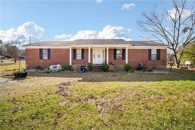 ranch-style home with a front lawn and a porch